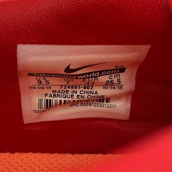 Women’s Air Max 90 Ultra Essential. - Picture 16 of 16